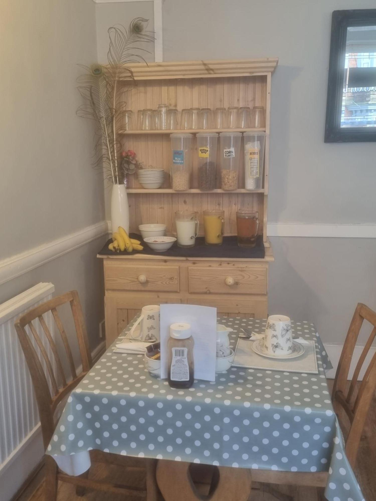 Leeds House Guest House Bridlington Esterno foto